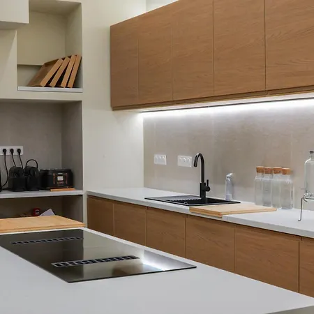 Apartmán Extra Spacious Modern Hub Center *