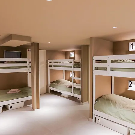 Extra Spacious Modern Hub Center