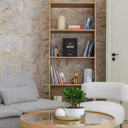 Extra Spacious Modern Hub Center ニース