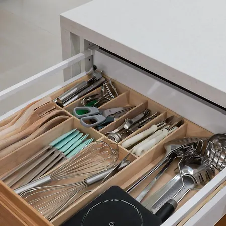 아파트 Extra Spacious Modern Hub Center *