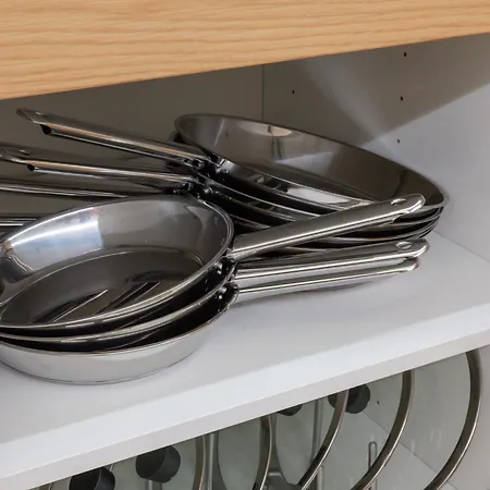 Extra Spacious Modern Hub Center *