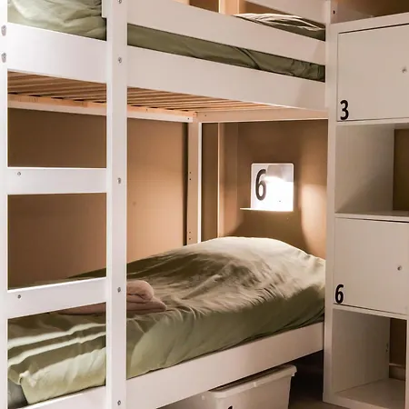 Extra Spacious Modern Hub Center