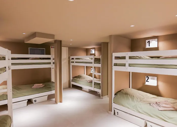 Extra Spacious Modern Hub Center