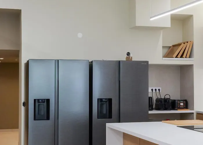 Apartmán Extra Spacious Modern Hub Center