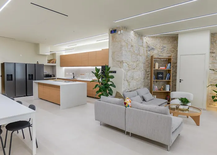 Apartmán Extra Spacious Modern Hub Center *