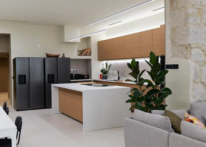 Apartmán Extra Spacious Modern Hub Center