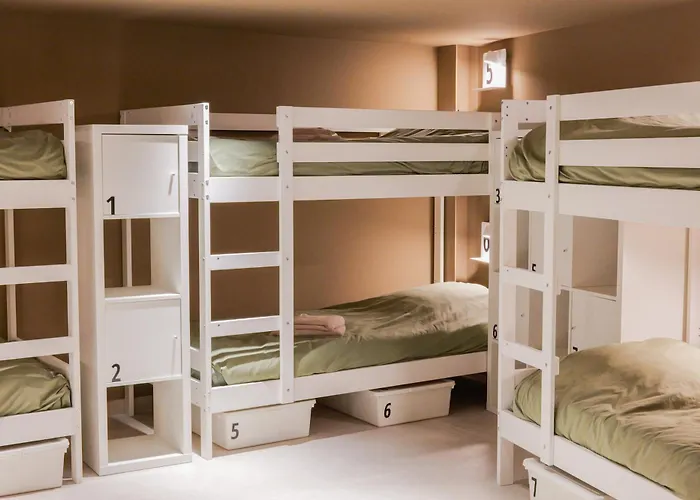 Apartmán Extra Spacious Modern Hub Center